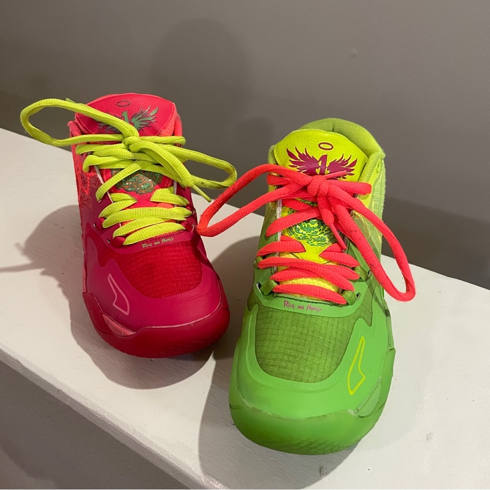 Puma MB.01 Rick and Morty LaMelo Ball Kids 6Y Rare Mismatch Basketball Shoes